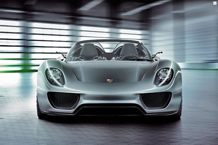 The Porsche 918 Spyder: History, Photos, Specifications
