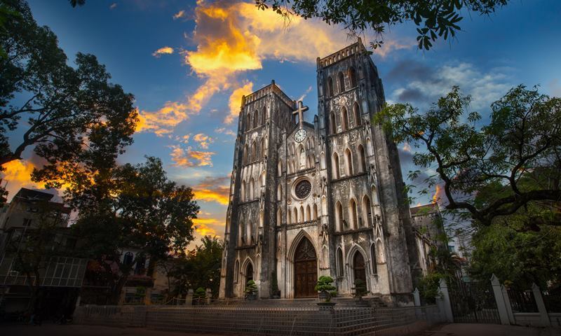 3 reasons why you should get dental treatments in Vietnam