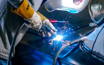 How Panel Beaters Help in Returning Your Car in pre-accident Condition?