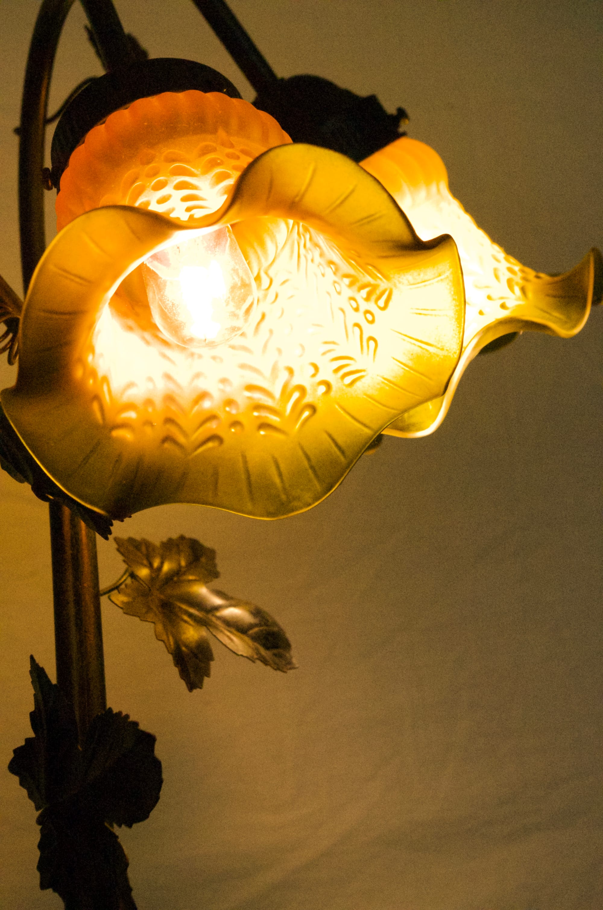 Widdop Bingham & Co Tiffany Style Figurine Lamp.