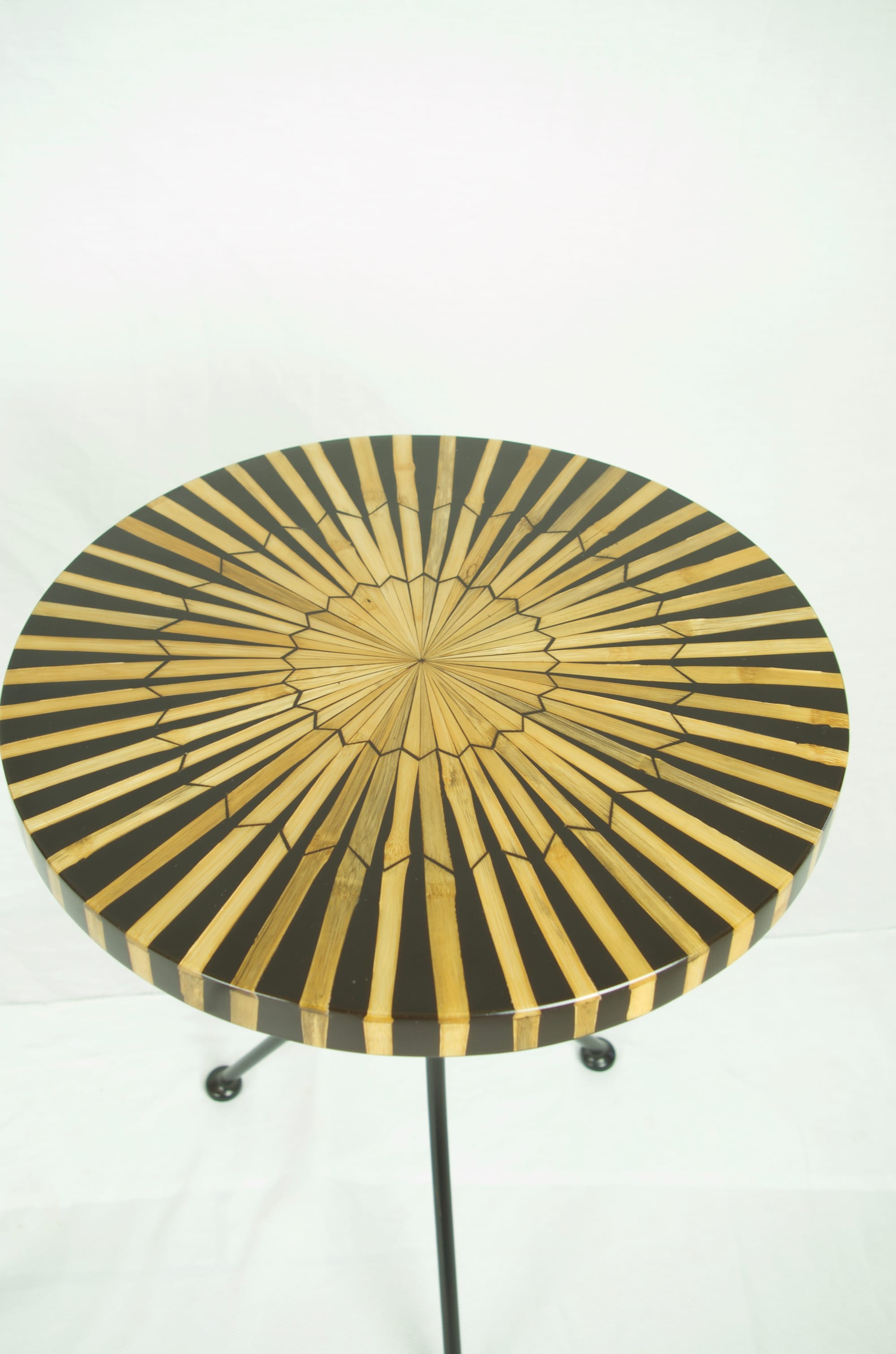 Stylish Mosaic Bamboo inlay display Table