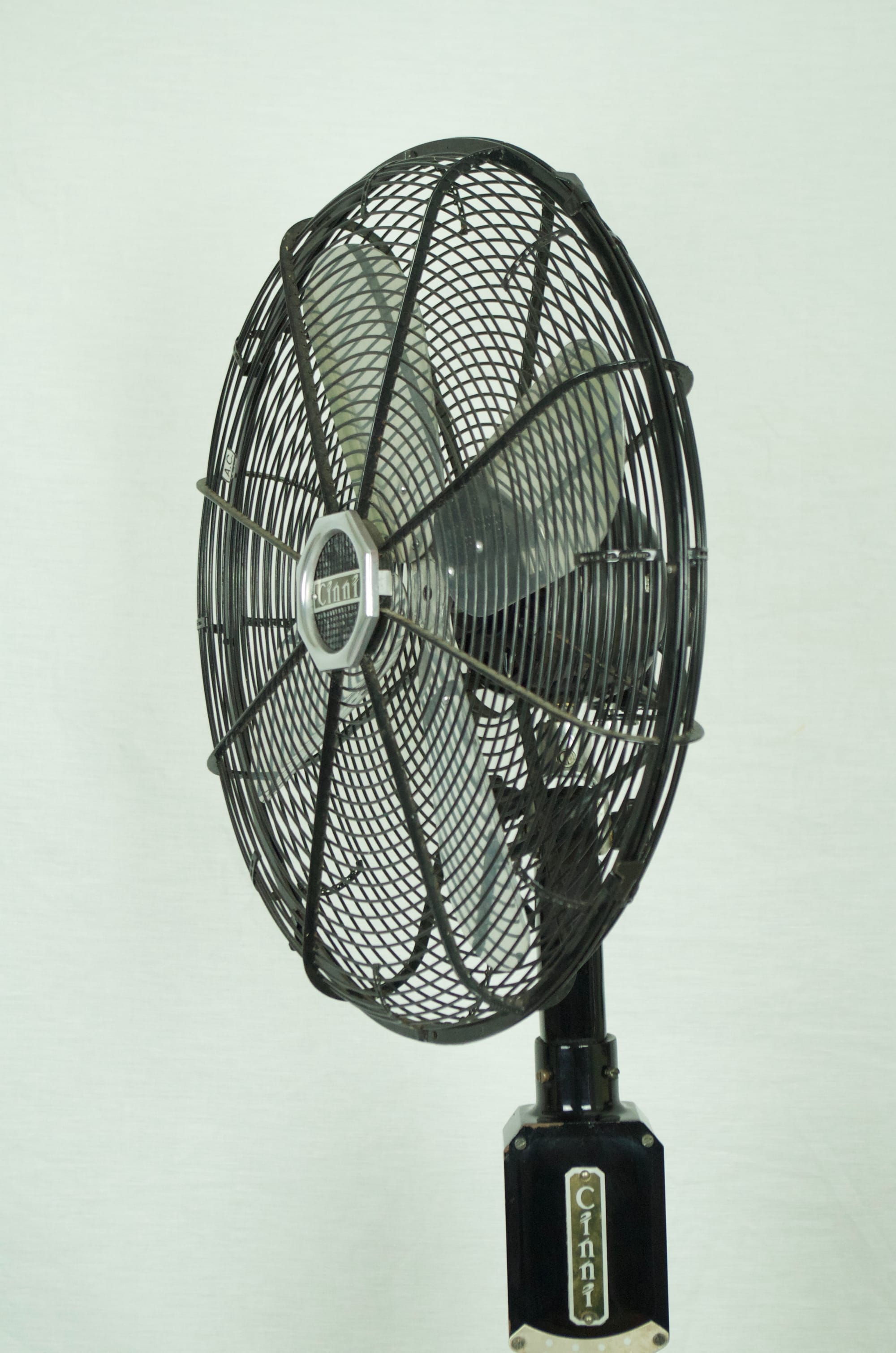 Retro Industrial Electric Telescopic Pedestal Fan