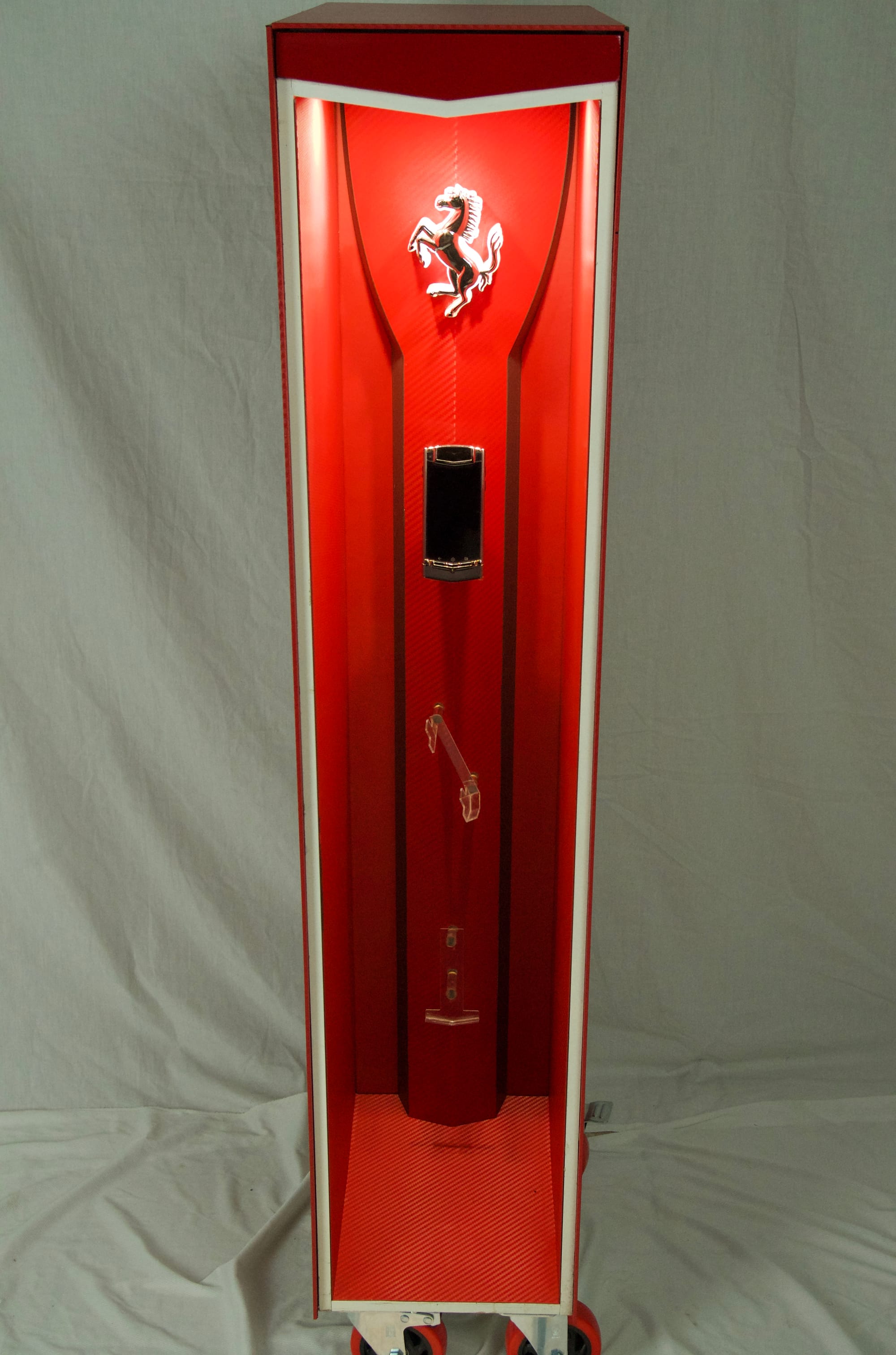 Vertu, Ferrari Rolling Display Show Piece