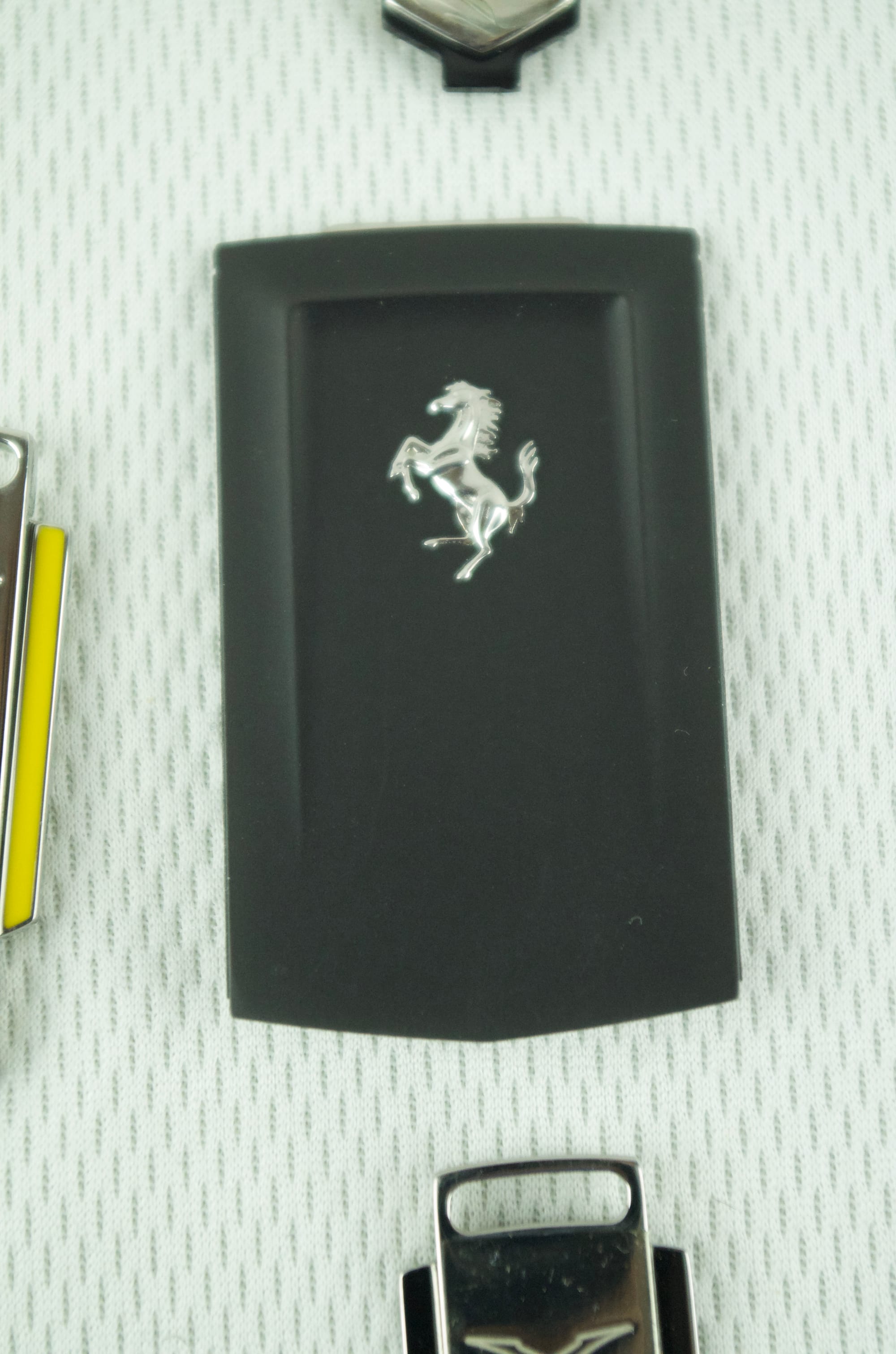 Vertu Ti Ascent Ferrari Cover