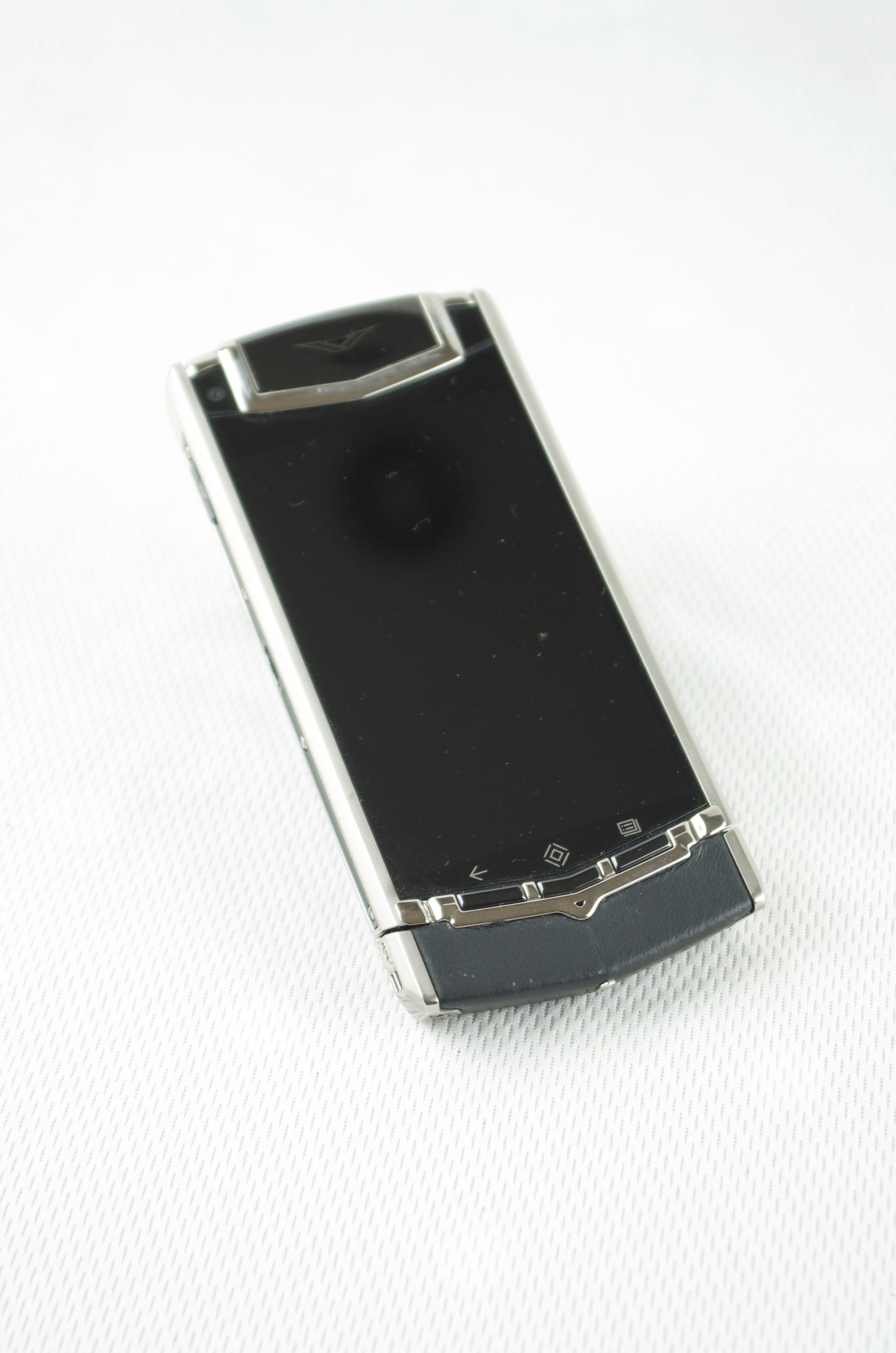 Vertu Ti Cladded in Black Leather Casing