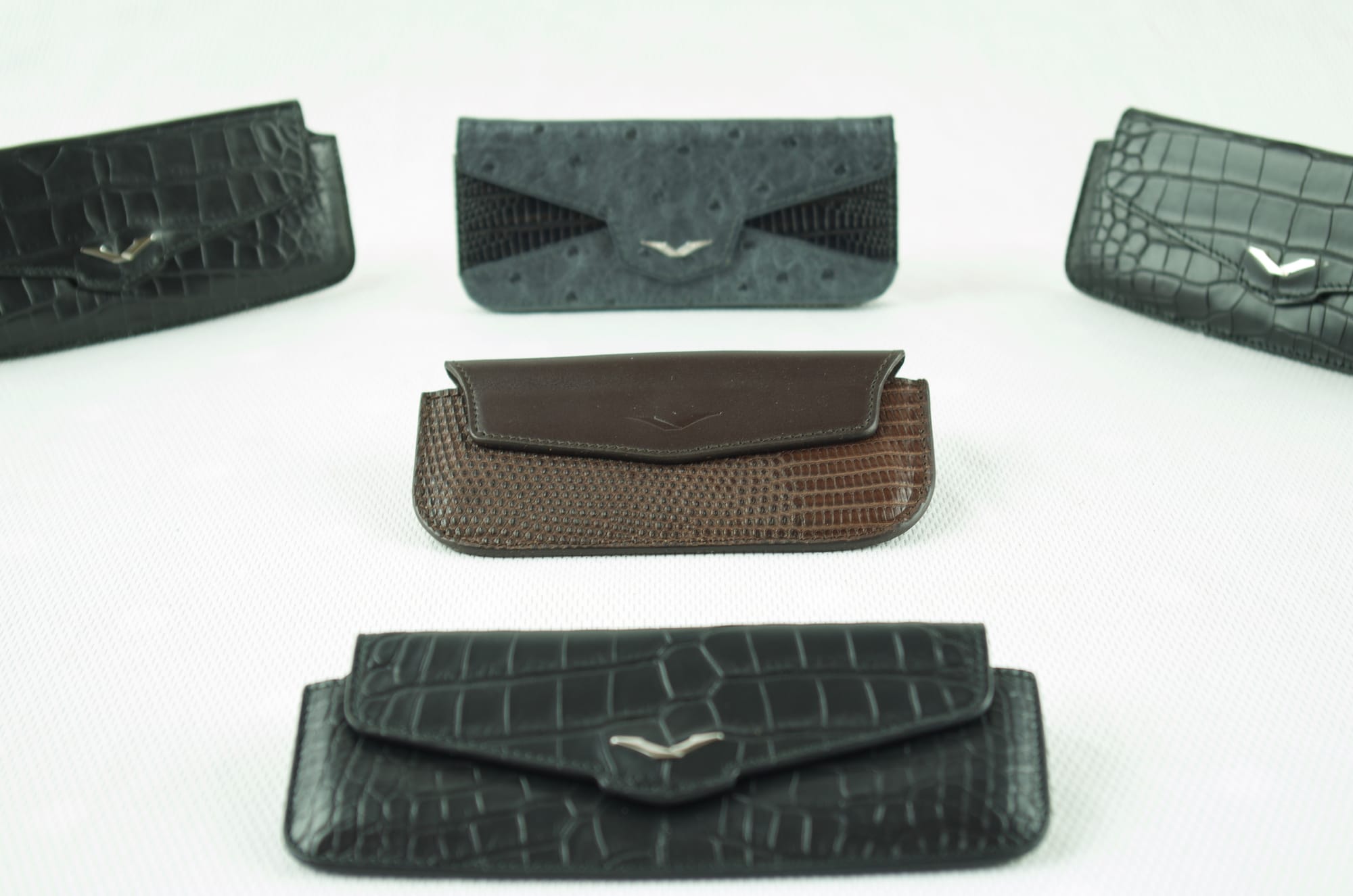 17.	Vertu Luxury Horizontal hand-made cases In Animal skin, Original Signature S, Signature M and the Constellation C.