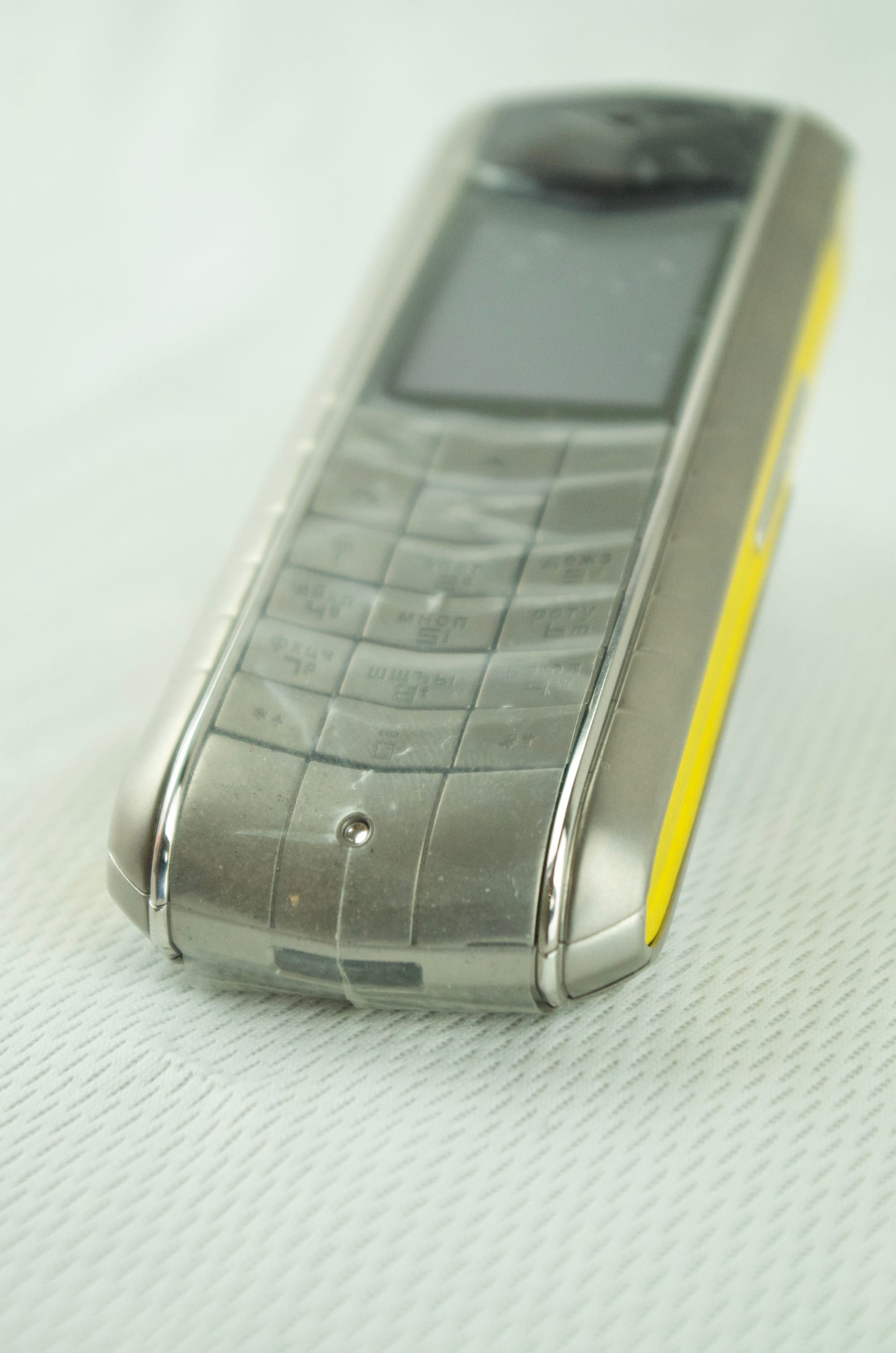 Vertu Ascent Ti In Yellow Leather Casing