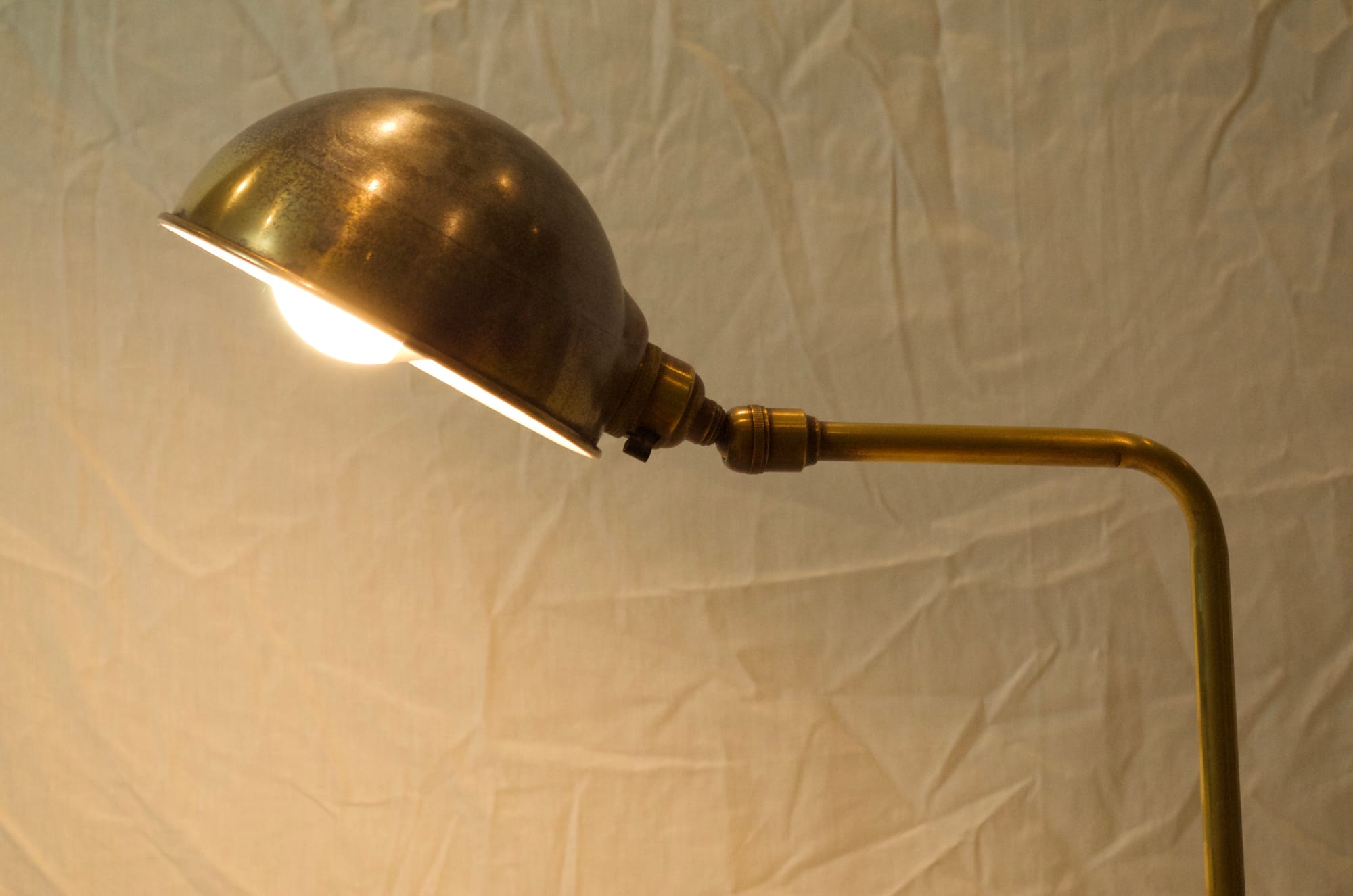 Victorian telescopic oil lantern with a raise and fall centre pole.