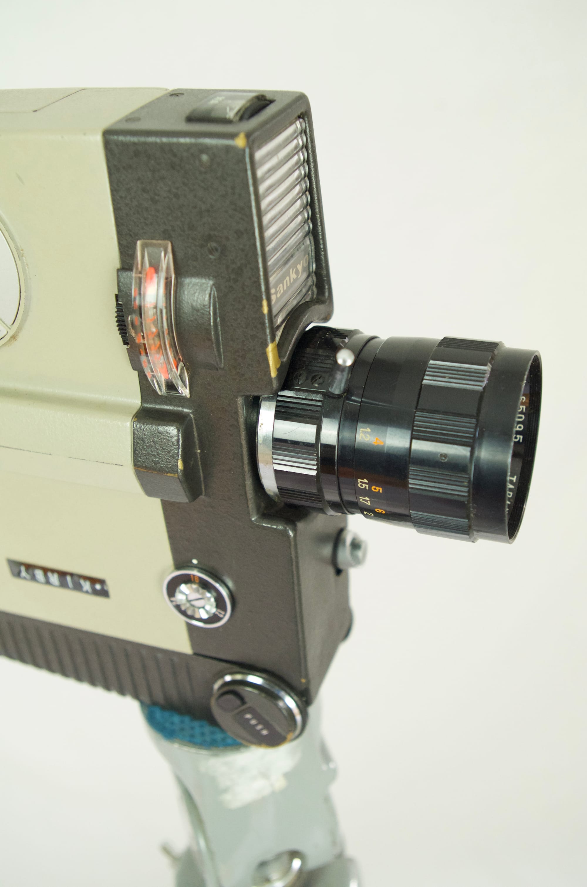 Vintage Sankyo 8-CM Cinni Camera.