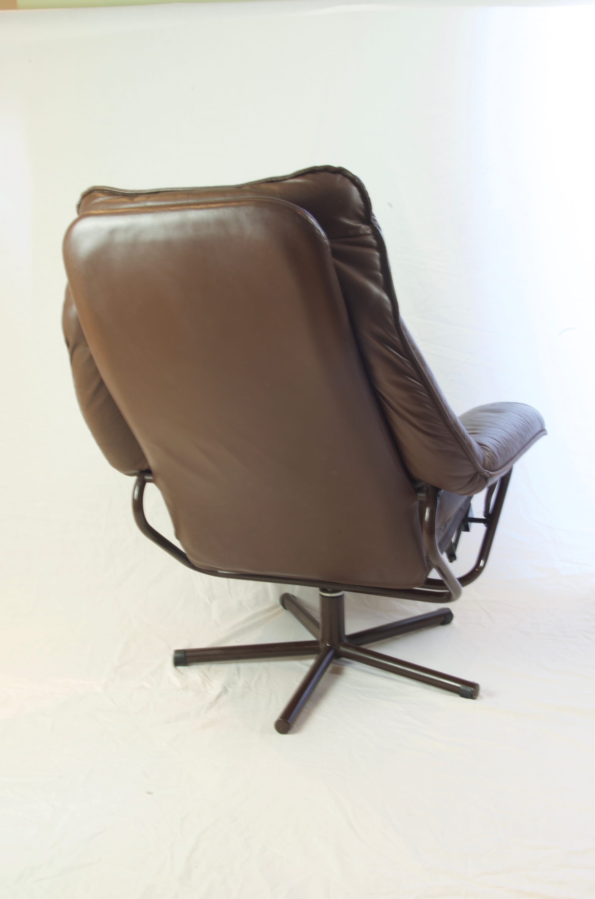 Mid-century Brown Leather Skoghaug Chair