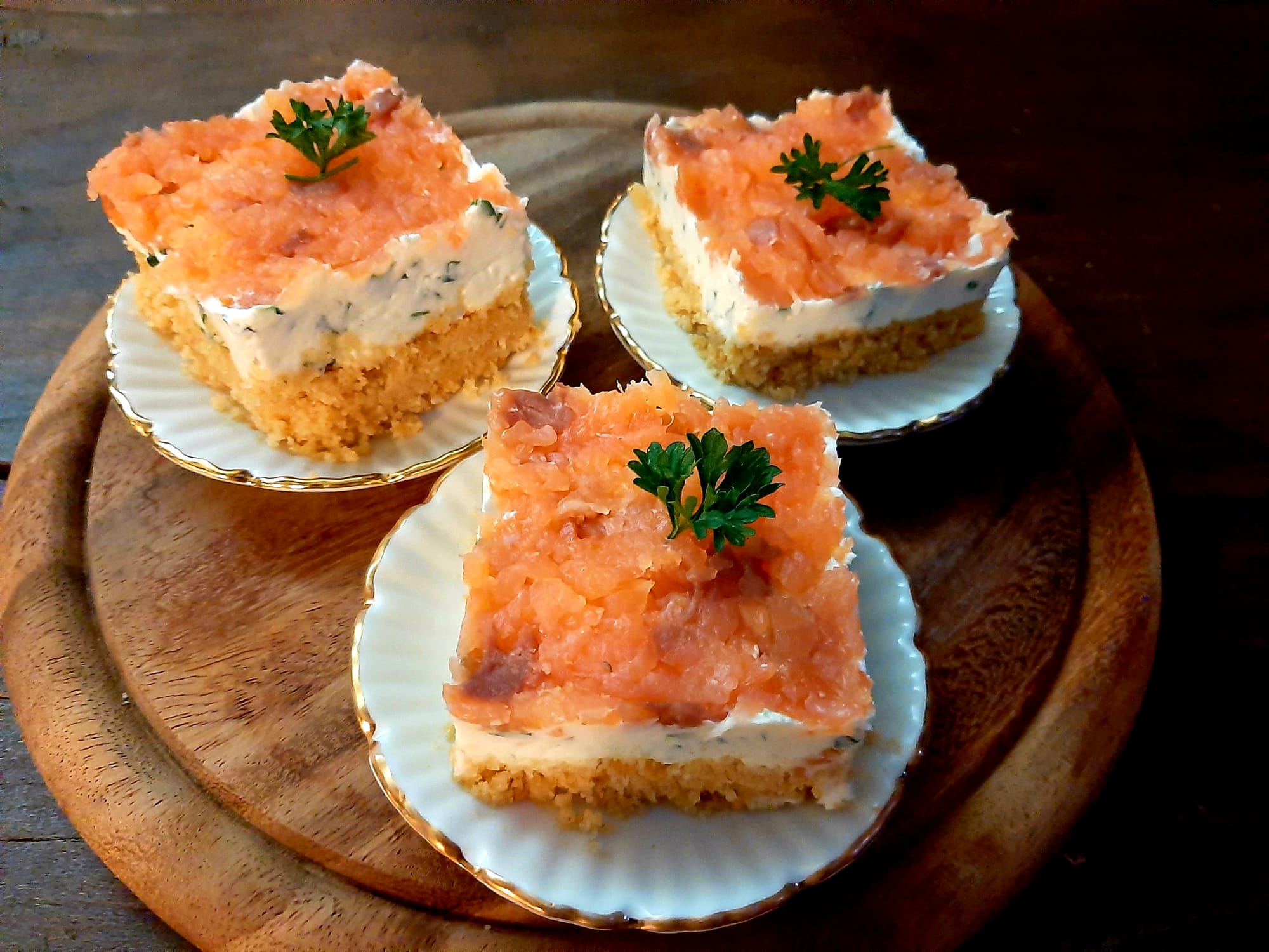 MINI CHEESECAKE AL SALMONE