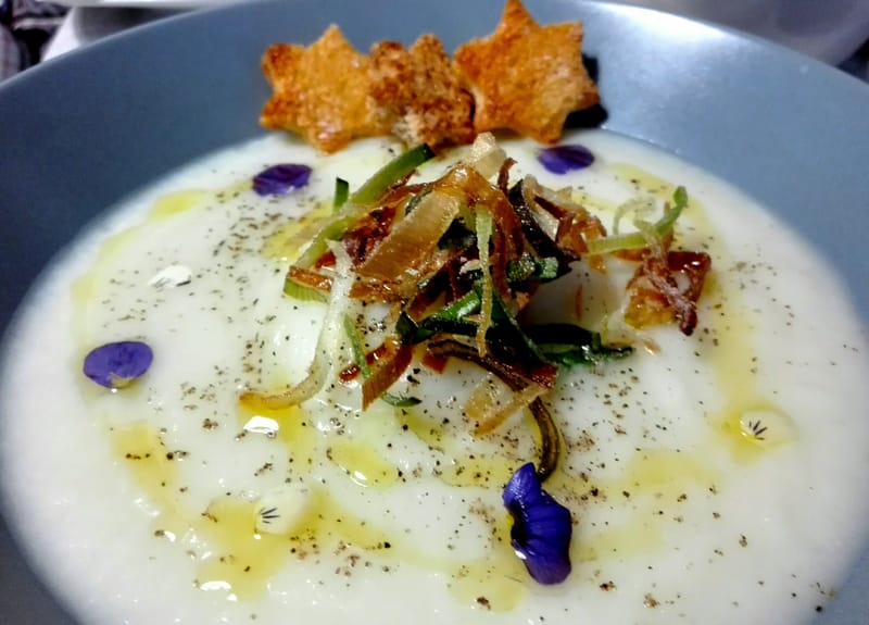 VELLUTATA DI CAVOLO BIANCO E PORRI