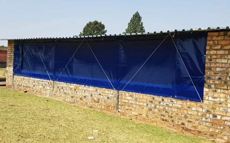 Chickenhouse and Brooding curtains