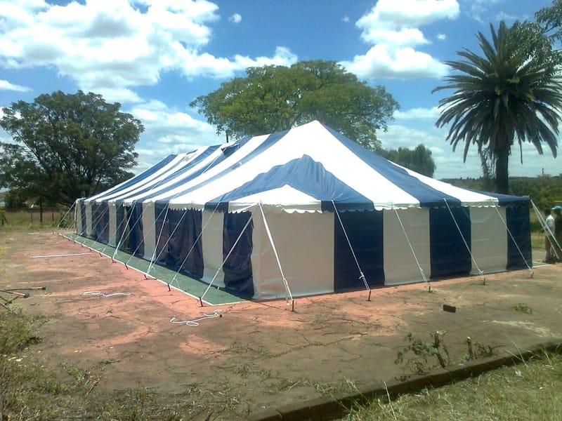 Tents and PVC roofs