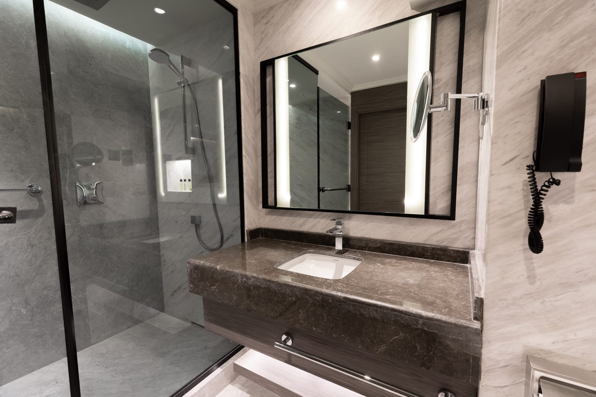 فندق الانتركونتيننتال