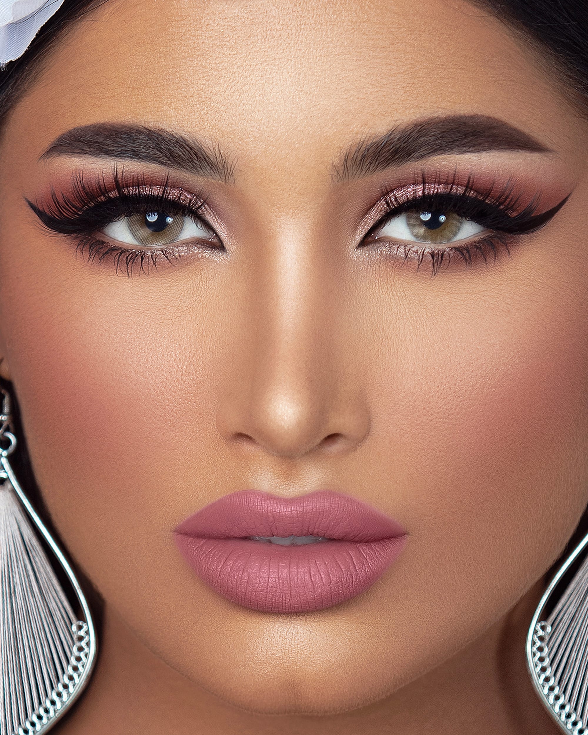 فنانات ومودل 