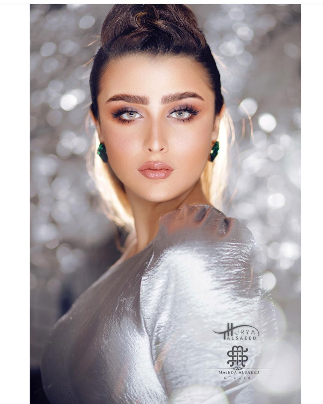 فنانات ومودل 