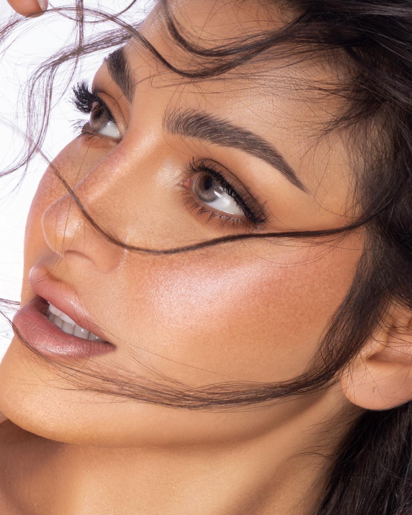 فنانات ومودل 