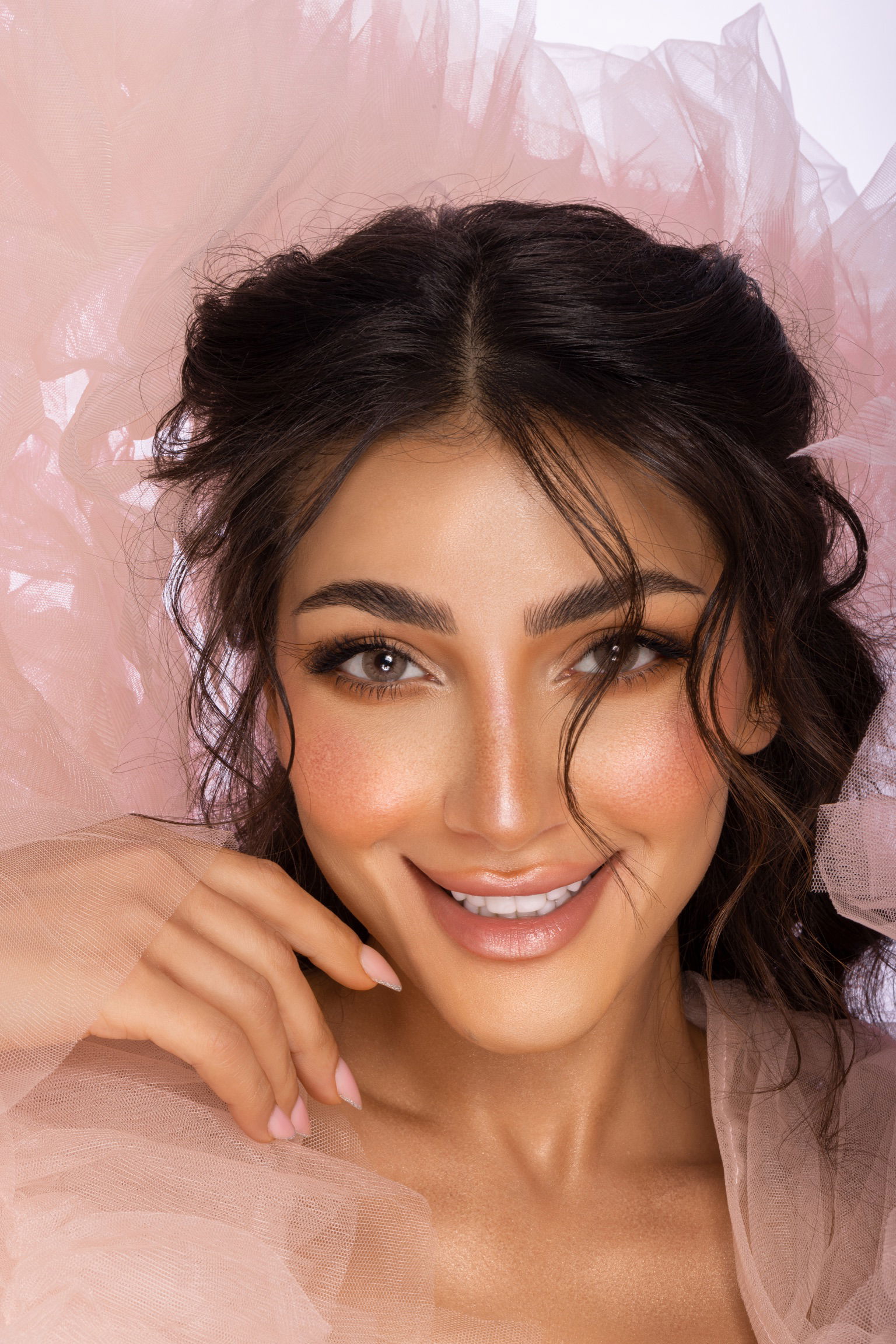 فنانات ومودل 