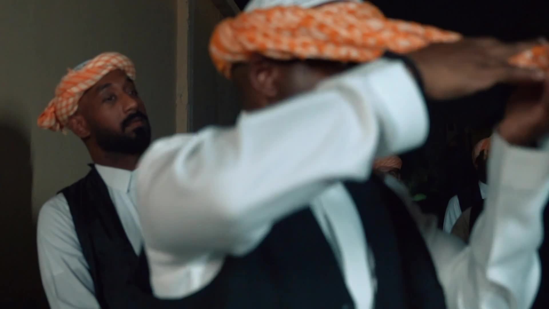 تشويقه  افتتاح كوفي 20ur فرع مكه المكرمه 