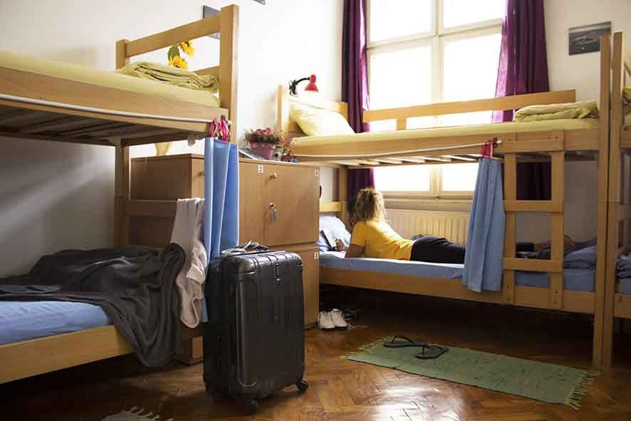 8bed Dorm