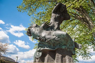 A lenda de Inês Negra image