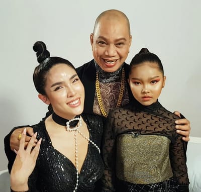 มงลงมากลูกแม่! นาทีนี้ต้องยกให้เขาเลยกับเด็กสาวขายพวงมาลัย