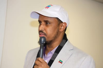 Xildhibaan Carab M aden:  Maamulka Degaanka inuu qariyo abaarta baahsan waa mid taariikhda u gashay!