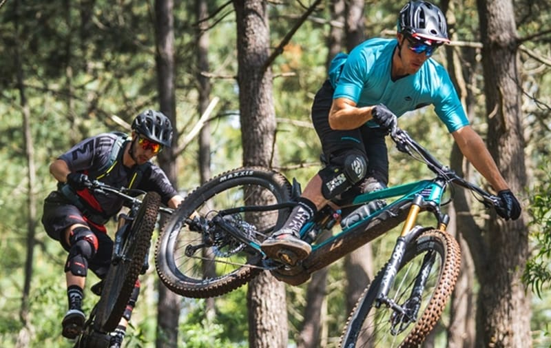 e-BIKES
