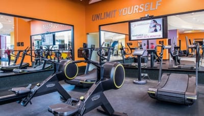 نادي جولدز جيم image