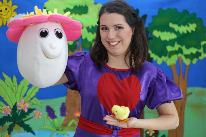 יום שני 22.02.21  בשעה 16:00 - שעת סיפור: הביצה שהתחפשה - שירה מילר