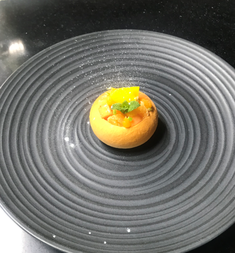 Entremet à la clémentine et sa fraîcheur fruits tropicaux pour 6 personnes