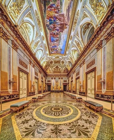 Pałac królewski w Casercie