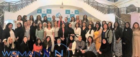 سيدات اعمال ملهمات يجتمعن لتبادل قصص نجاحهن