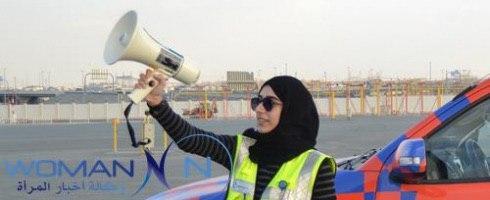 ريم الصفار {سيدة الطيور} في مطار دبي الدولي
