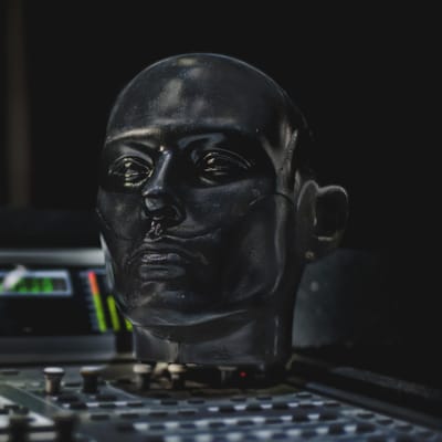 Nuestra Cabeza binaural image