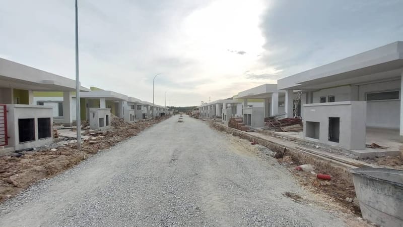 LOT 3894, JALAN LOMBONG PERAK