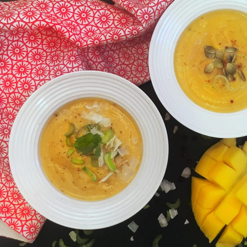 Sopa Thai de Zapallo y Mango