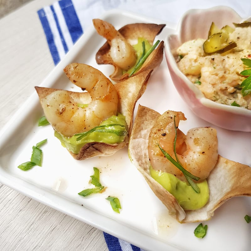 Tacitas de Camarón y Mayonesa de Palta