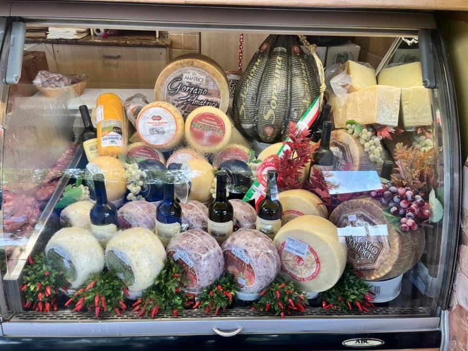 Vasta  gamma pecorino di Norcia e non solo