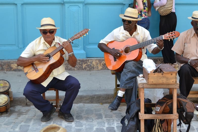 Gitarren Gruppenkurse sind zurzeit ausgebucht!