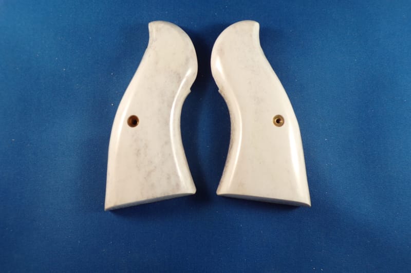 Ruger Redhawk Square Butt Elk with No Bark - Grashorns Gunworks LLC