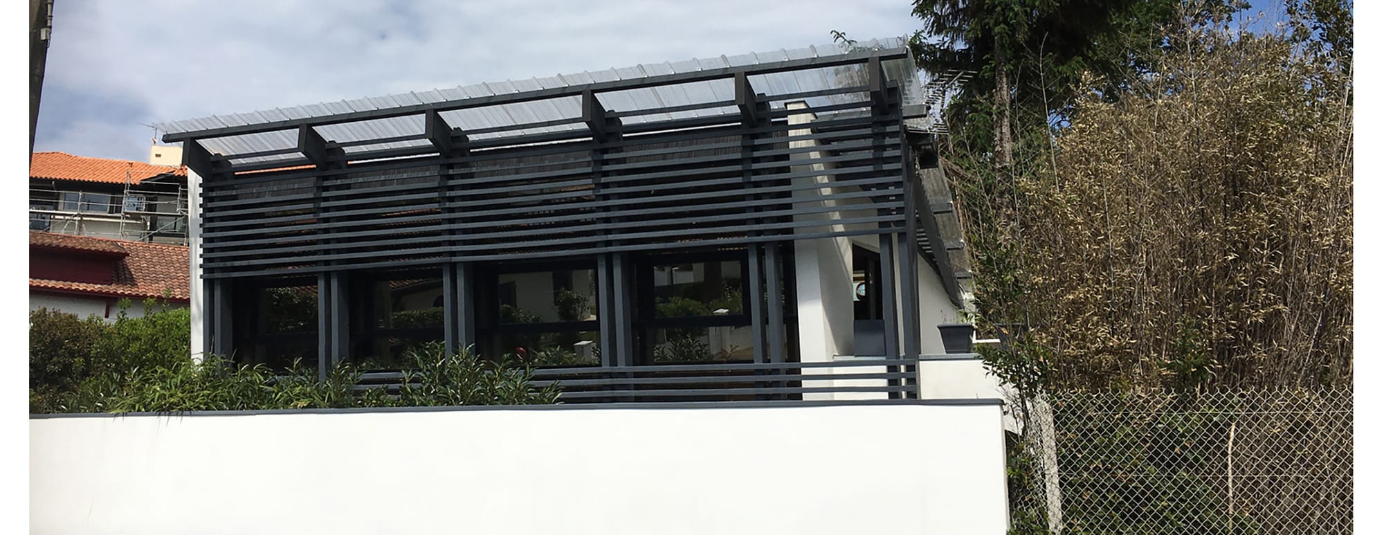 Maison de ville contemporaine, sur une parcelle exigüe