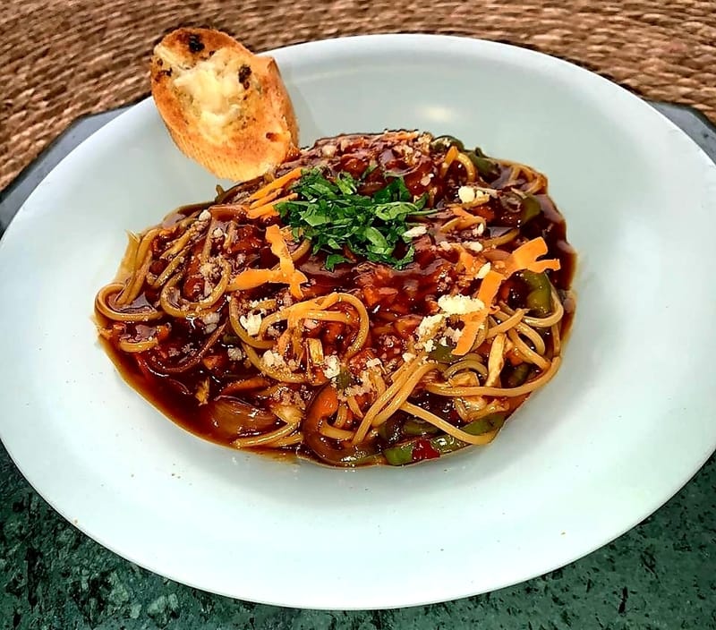 نودلز صيني دجاج – Noodles Chinese Chicken
