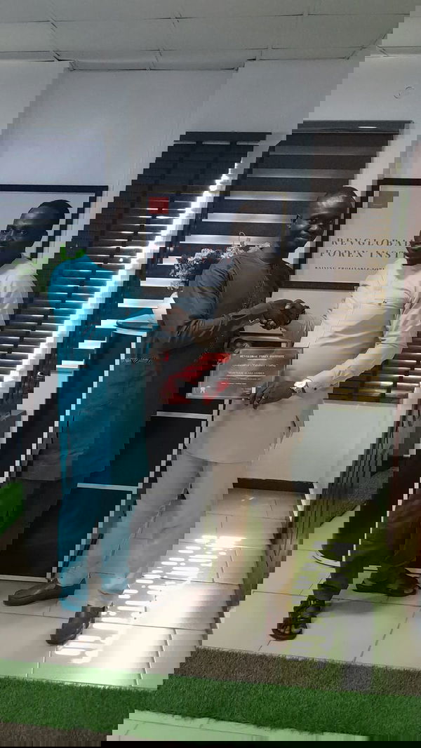 800 658852c8df3df