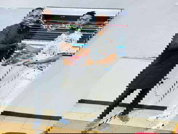 800 6675b27dacbfa