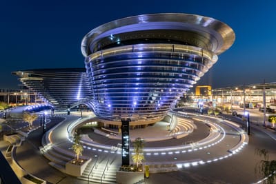 Alif - The Mobility Pavilion na Expo 2020 Dubai por Foster + Partners