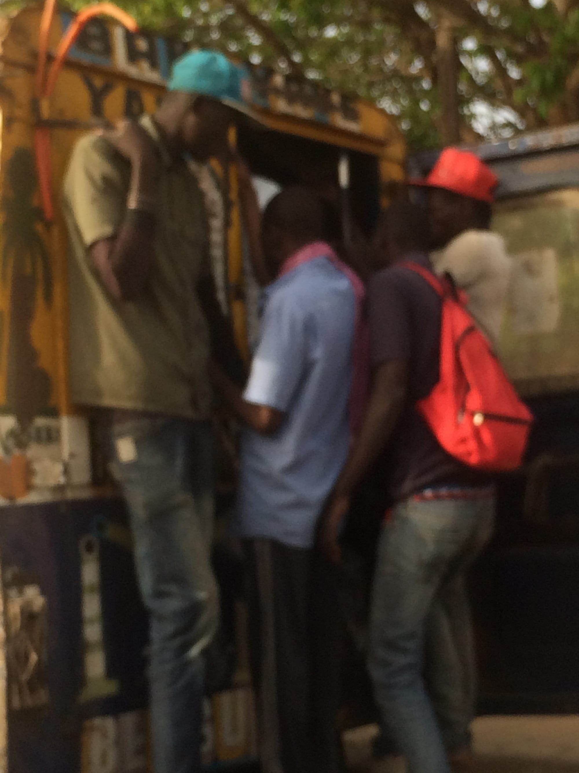 Dakar - ruée vers le bus