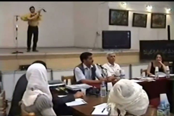 بمناسبة اليوم الوطني للفنان_ قطعة موسيقية _الأستاذ الفنان عادل بوعلاق عرضت يوم 09 جوان 2009، في الأيام الثانية للجماليات وهران "المدينة وفضاء الفن"