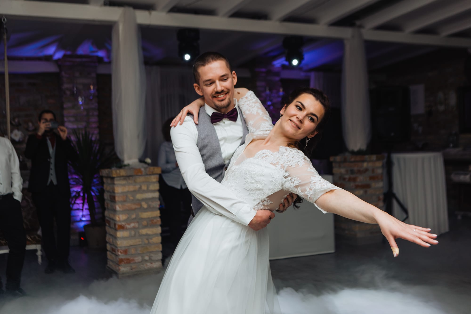 Dóri&Roli nyitótánca (lassúzás)